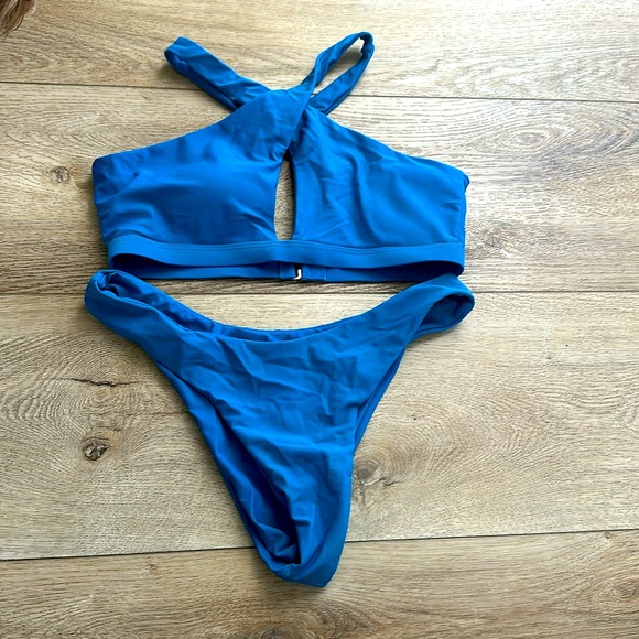 SHEIN Other - Keyhole bikini